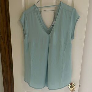 DR2 Green Cap Sleeve V-Neck Blouse